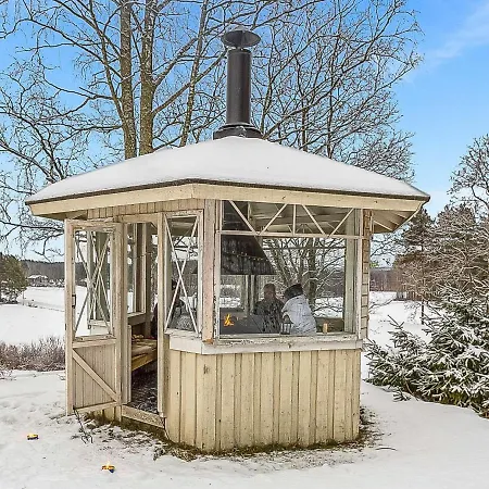 Holiday Home Paeaetalo- Moekkilomat Ja Perhejuhlat By Interhome *