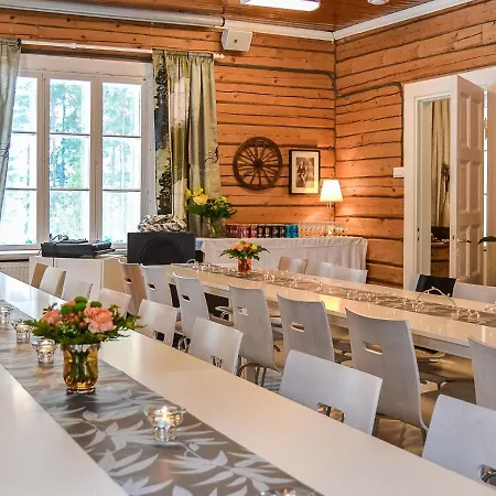 Holiday Home Paeaetalo- Moekkilomat Ja Perhejuhlat By Interhome * Vääksy