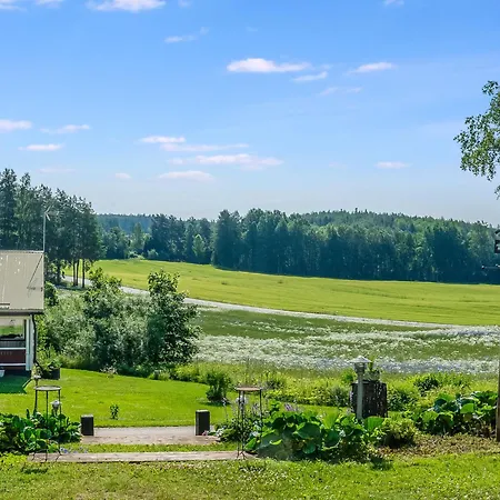 Holiday Home Paeaetalo- Moekkilomat Ja Perhejuhlat By Interhome *